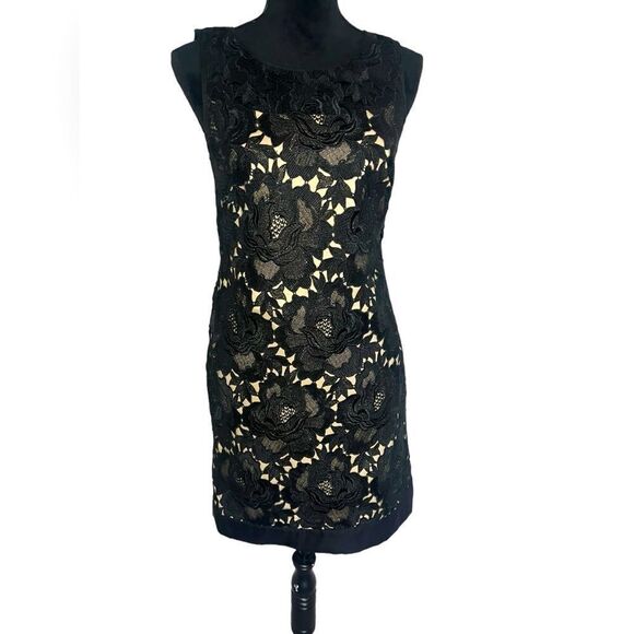 White House Black Market Dresses & Skirts - WHITE HOUSE BLACK MARKET LACE SHEATH COCKTAIL BLACK FLORAL DRESS SIZE 0